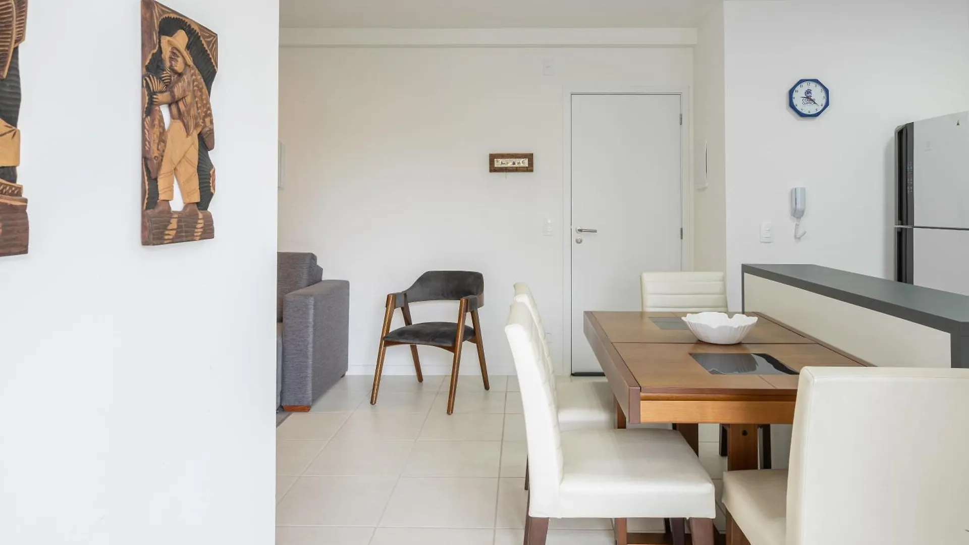Aptos Em Bal Picarras A150M Da Praia, Dois Quartos, Sala De Estar, Cozinha Completa, Sacada Com Churrasqueira, Wi-Fi, Piscina, Portaria 24H, Playground E Quadra De Esportes Brasil