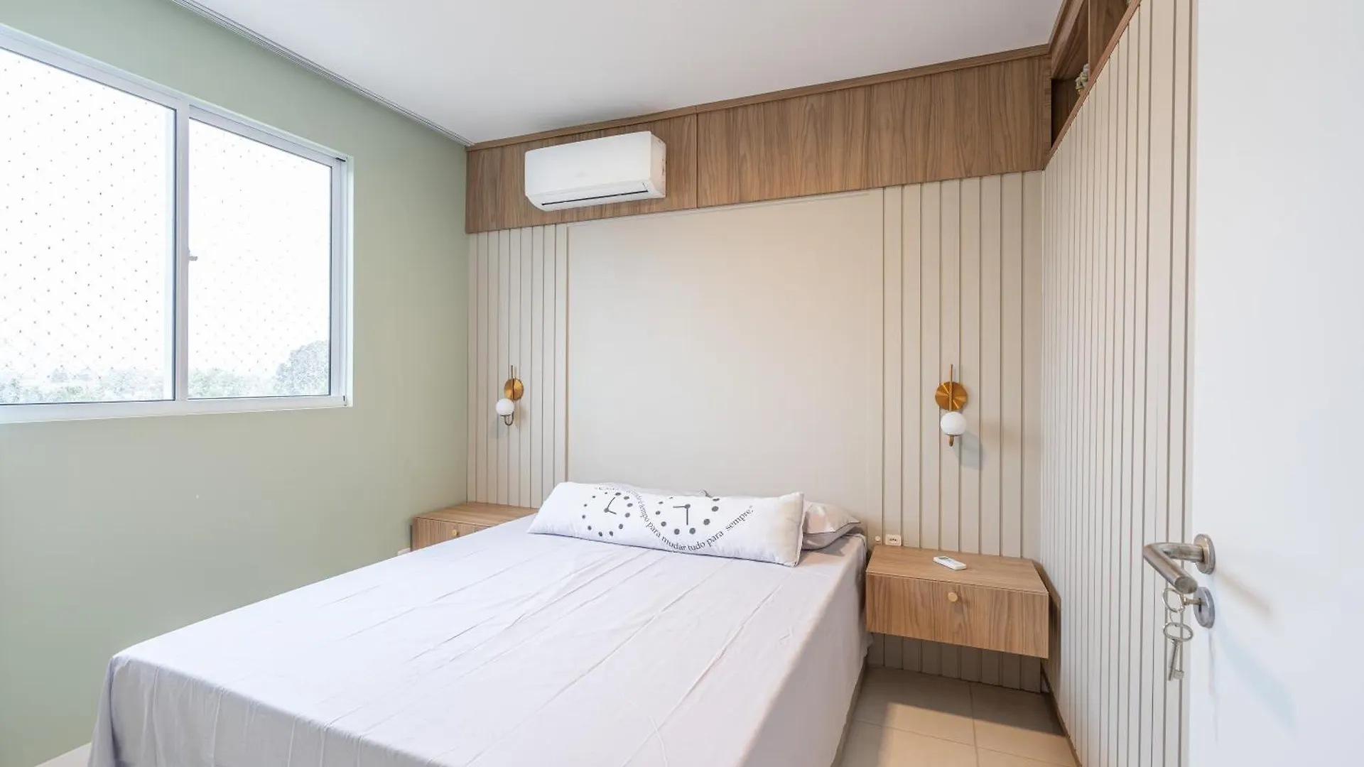 Aptos Em Bal Picarras A150M Da Praia, Dois Quartos, Sala De Estar, Cozinha Completa, Sacada Com Churrasqueira, Wi-Fi, Piscina, Portaria 24H, Playground E Quadra De Esportes 0*,