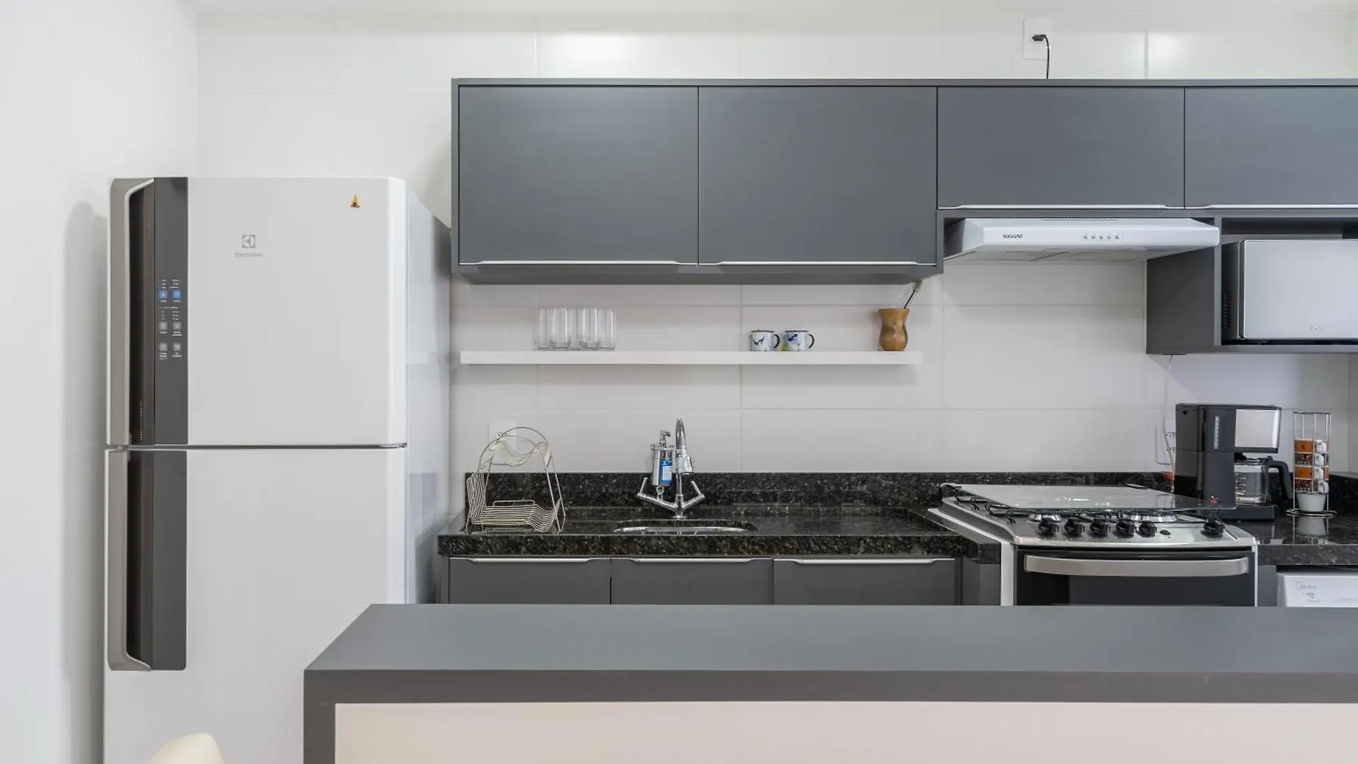 Aptos Em Bal Picarras A150M Da Praia, Dois Quartos, Sala De Estar, Cozinha Completa, Sacada Com Churrasqueira, Wi-Fi, Piscina, Portaria 24H, Playground E Quadra De Esportes Apartamento