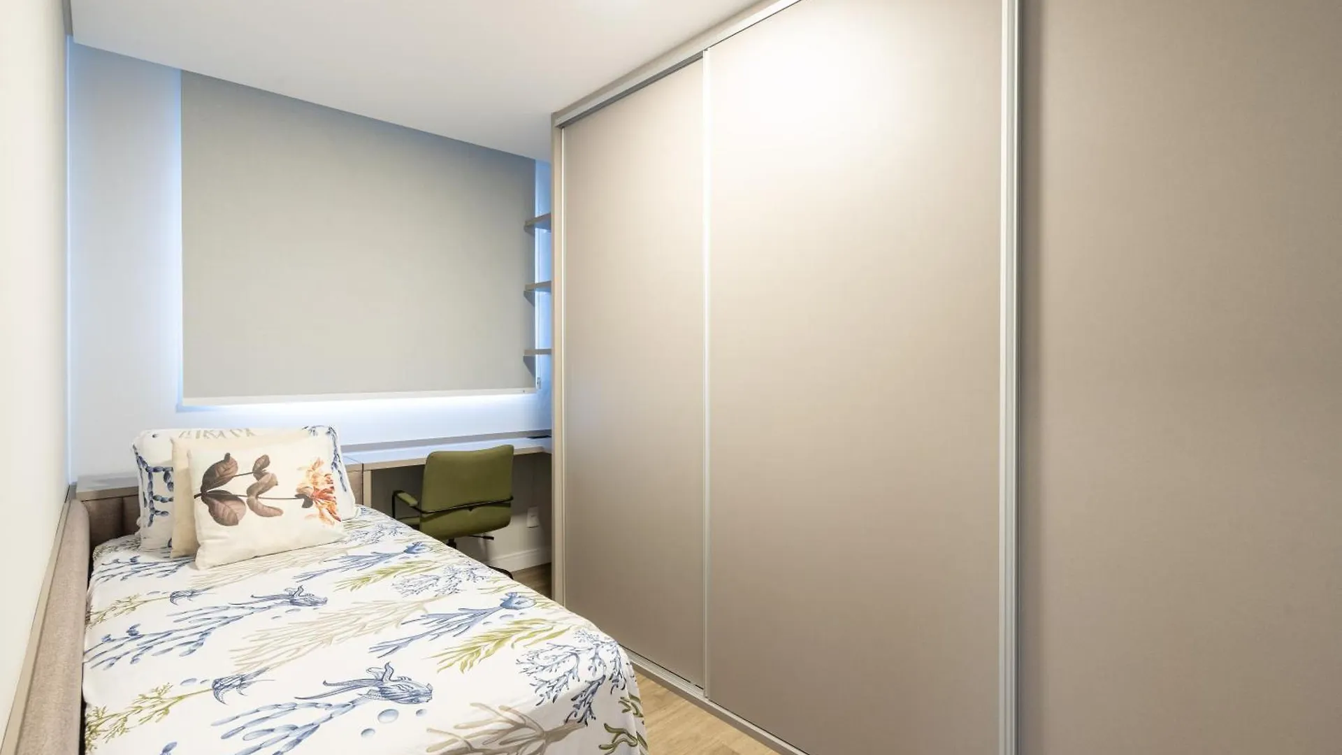 Aptos Em Bal Picarras A150M Da Praia, Dois Quartos, Sala De Estar, Cozinha Completa, Sacada Com Churrasqueira, Wi-Fi, Piscina, Portaria 24H, Playground E Quadra De Esportes Apartamento